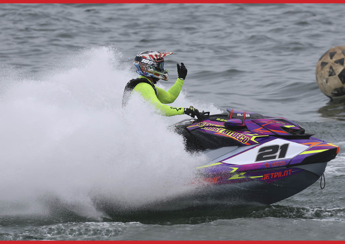 DOUBLE TUNNEL COMPETITION 水上スキー ウォータースキー 日本で